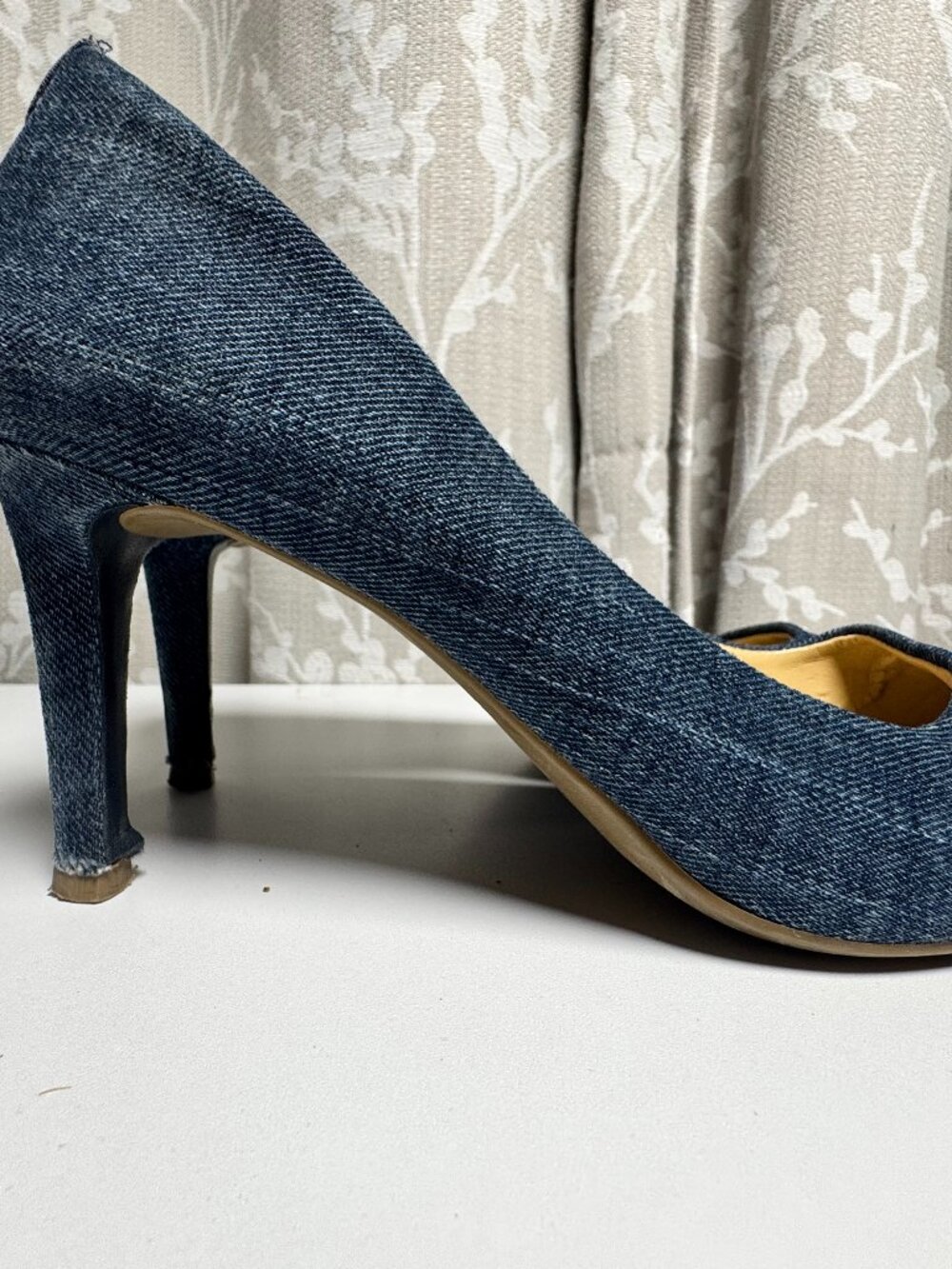 MICHAEL Michael Kors Denim Pointed Toe Pumps Size 9